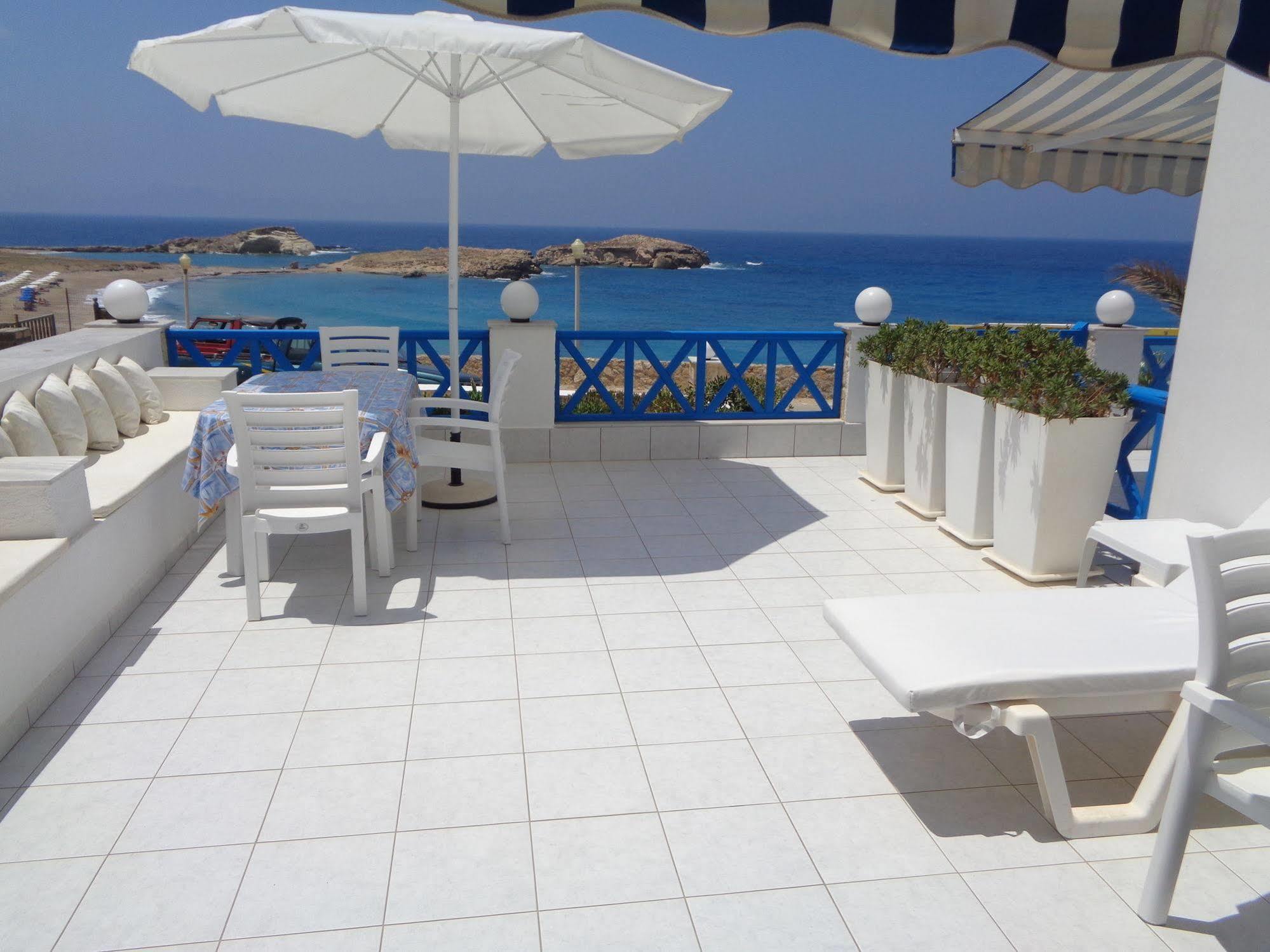 Blue And White & Appartamento