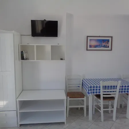 Blue And White Studios & Apartments Lefkos  Exteriér fotografie