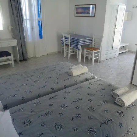 Blue And White Studios & Apartments Lefkos  Exteriér fotografie