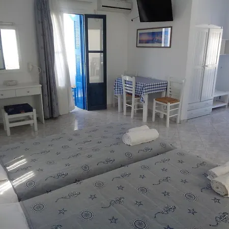 Blue And White Studios & Apartments Lefkos  Exteriér fotografie