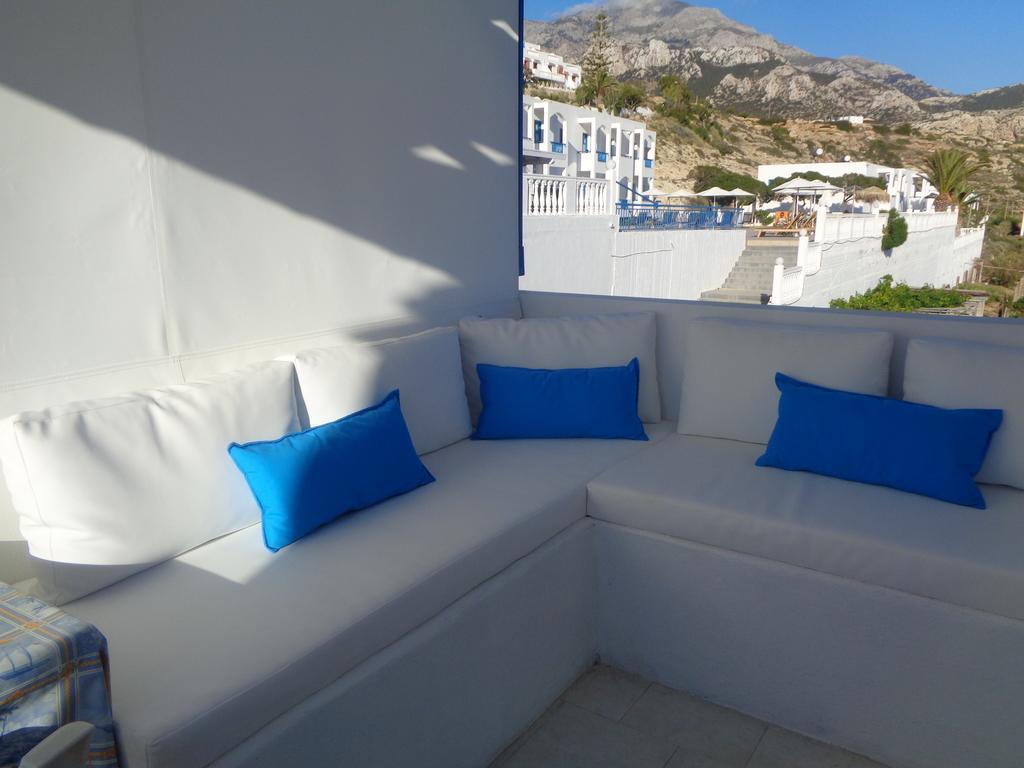 Blue And White & * Lefkos (Karpathos)