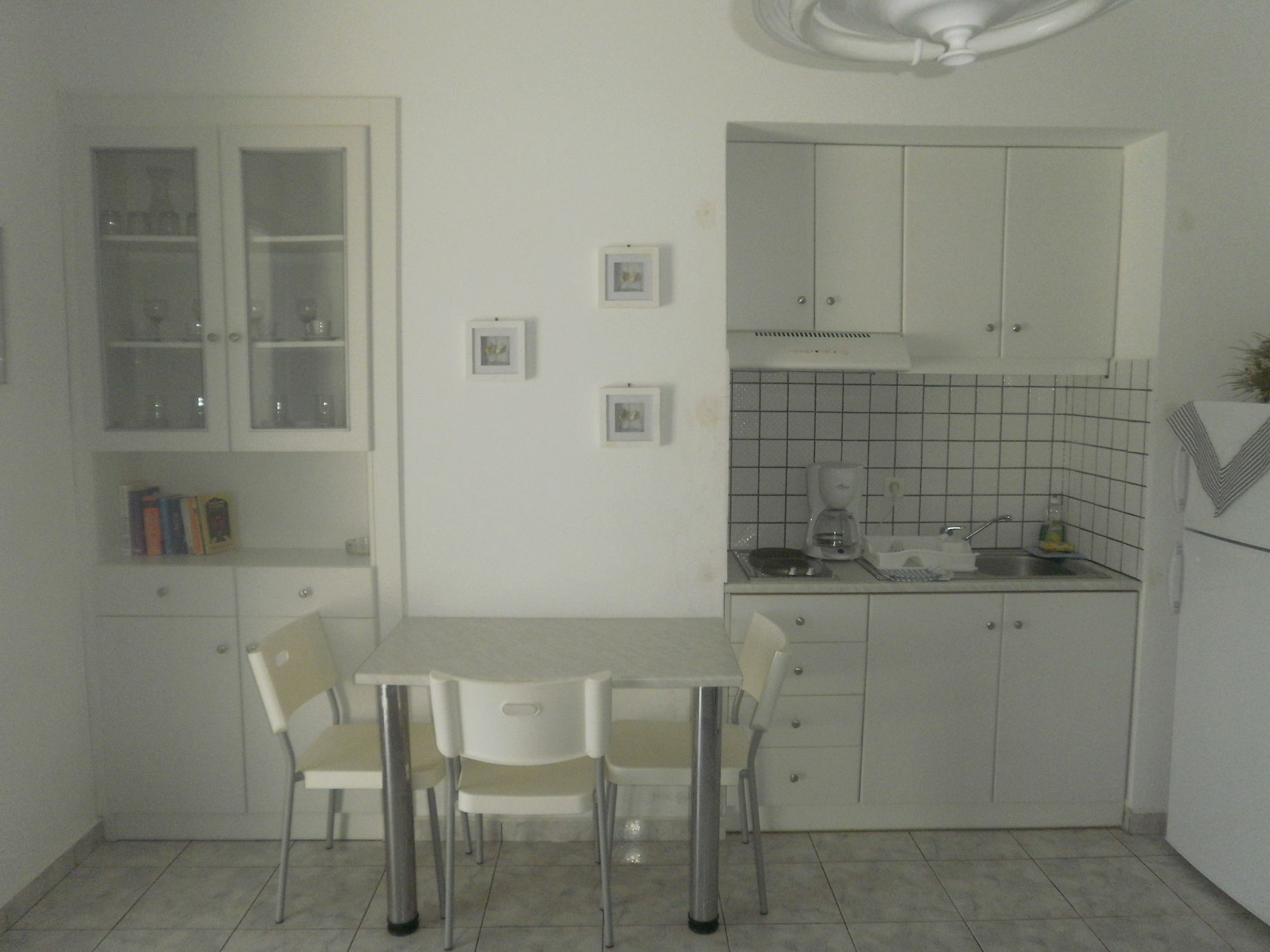 Blue And White & Apartment Lefkos (Karpathos)